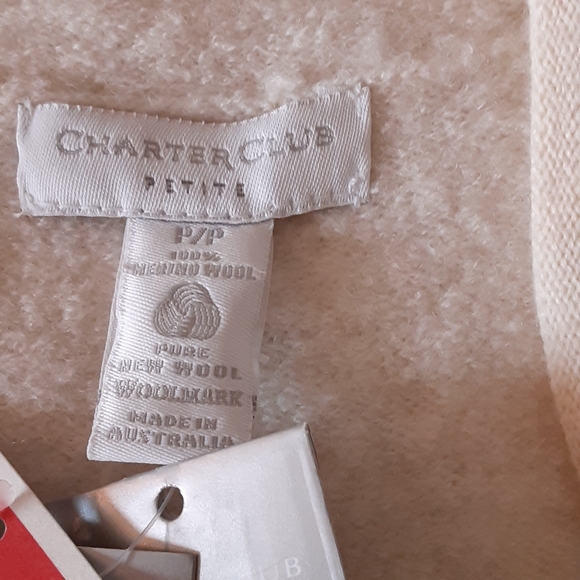 CHARTER CLUB Petite Merino Wool Beaded Front Zip Sleeveless Vest Eggshell - Picture 2 of 11